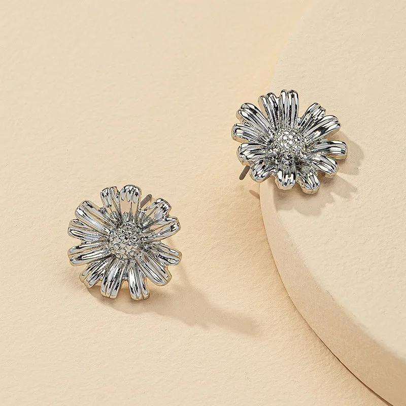 Alloy Flower Daisy Earrings Set - European and American Style Fashion Accessories