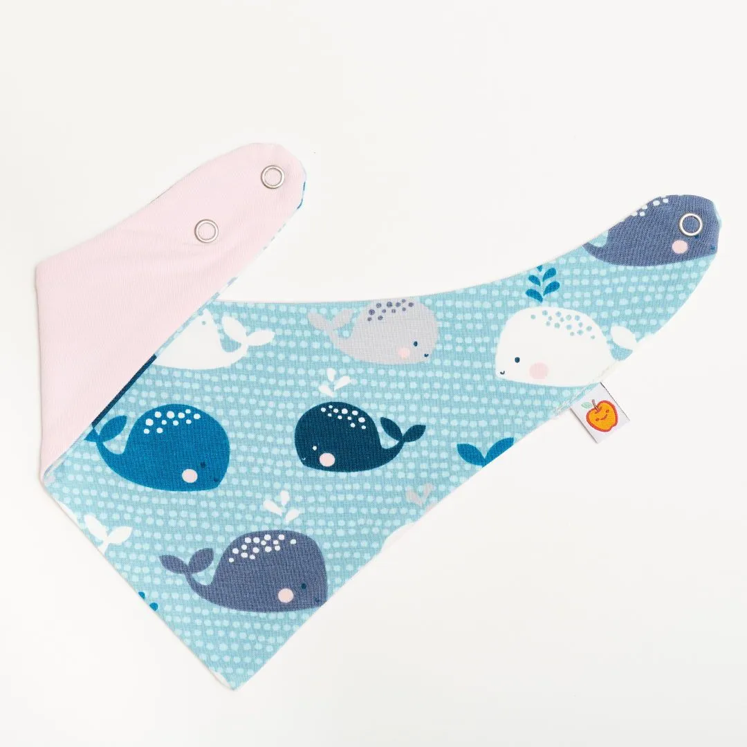 Dribble bib "Whales/Baby Pink"