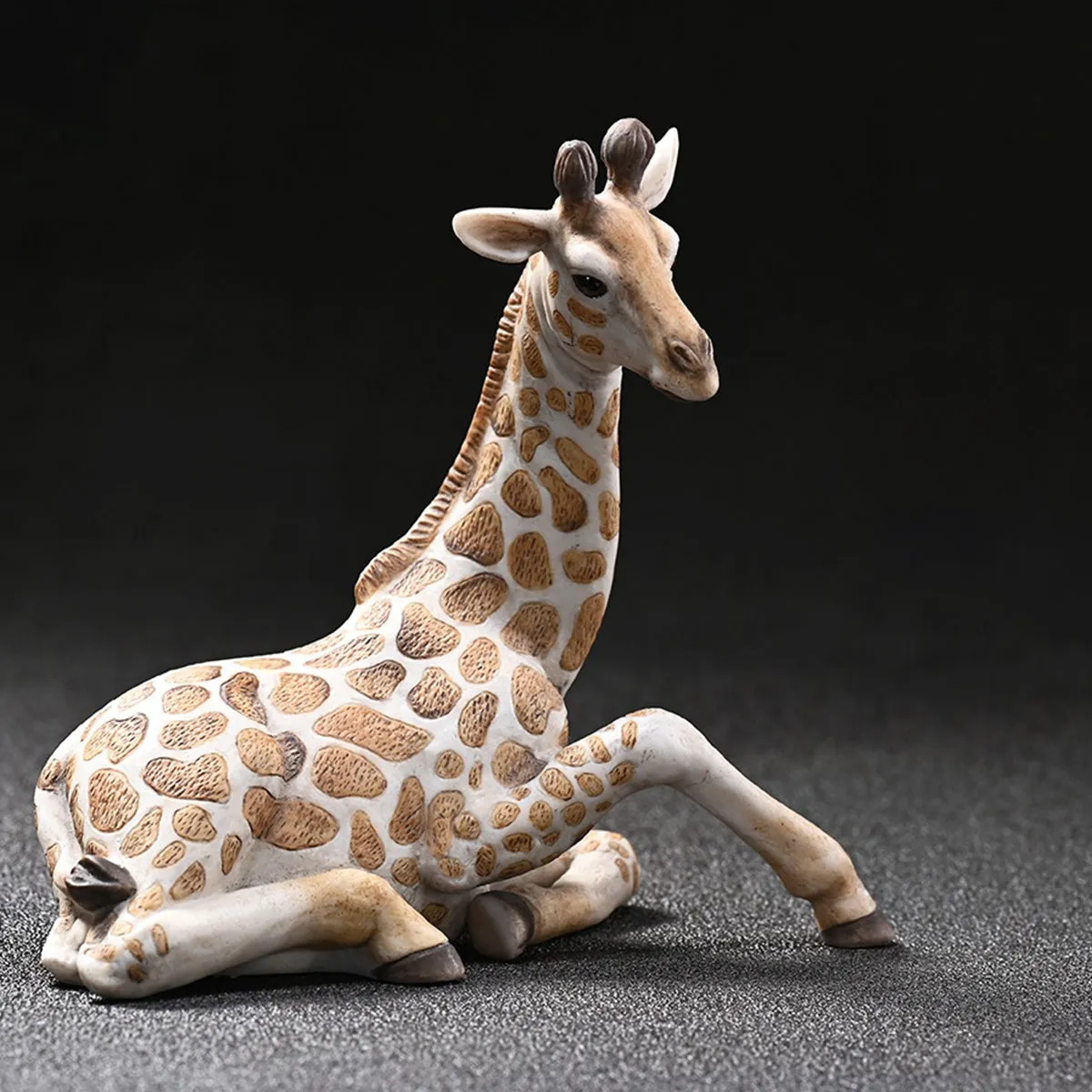 HiPlay HEADCREST, Giraffe, Height 11cm Animal Figurine