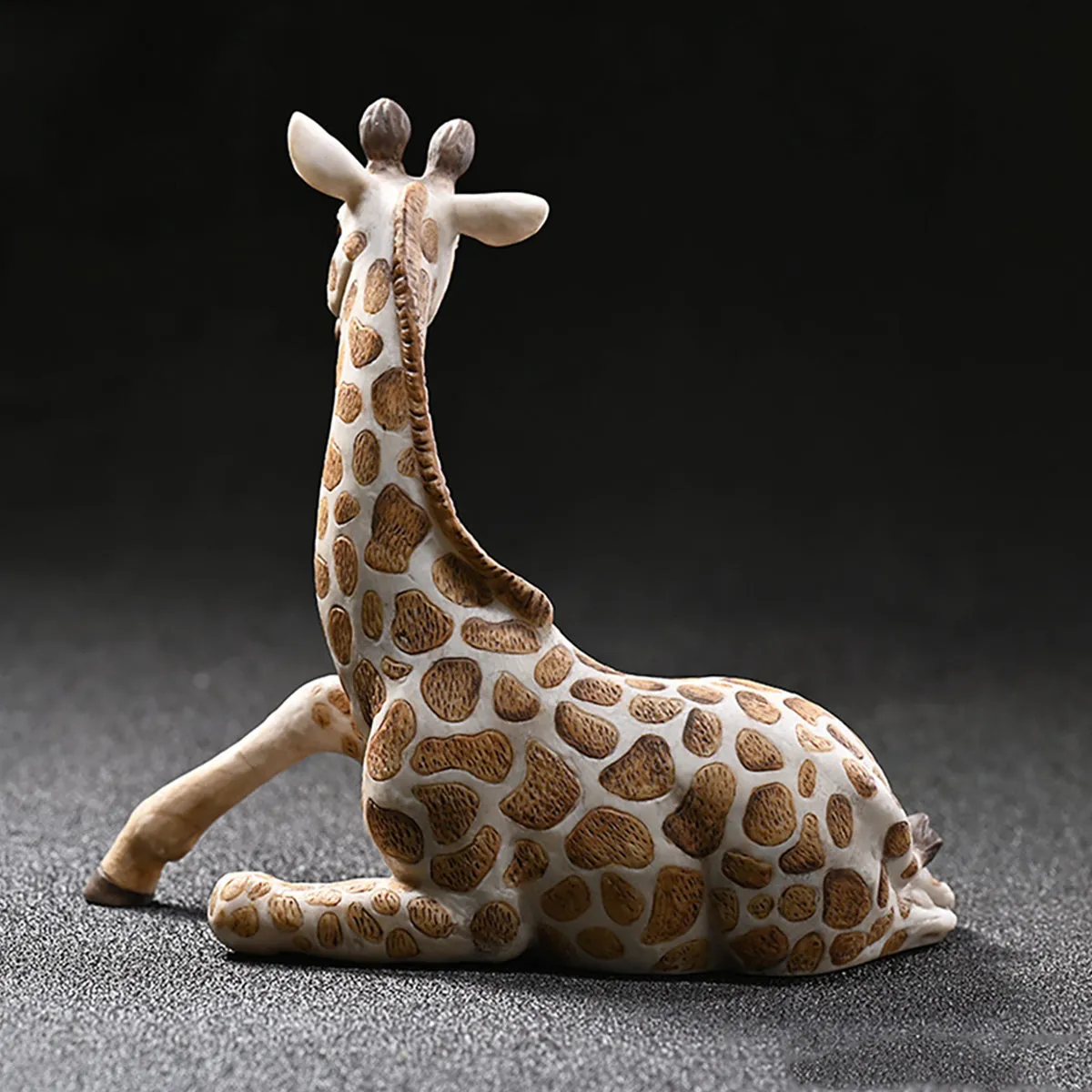 HiPlay HEADCREST, Giraffe, Height 11cm Animal Figurine